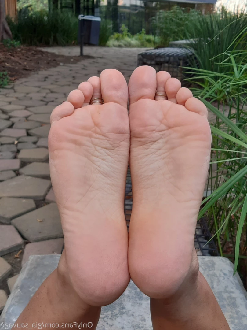 𝑮𝒊𝒂 𝑺𝒂𝒖𝒗𝒂𝒈𝒆 FETISH QUEEN⛓🦶🏼🍒 [ gia_sauvage ] Onlyfans leaked photo 11615424 on Hotleaks.tv