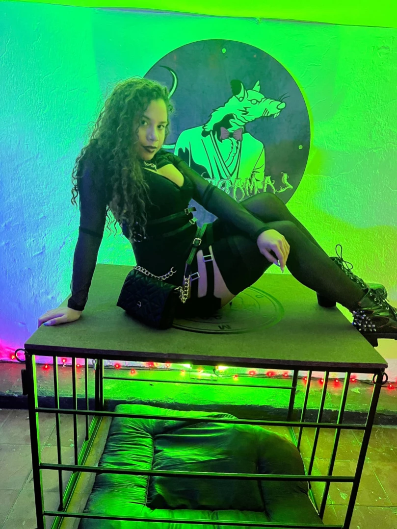 𝑮𝒊𝒂 𝑺𝒂𝒖𝒗𝒂𝒈𝒆 FETISH QUEEN⛓🦶🏼🍒 [ gia_sauvage ] Onlyfans leaked photo 14377861 on Hotleaks.tv
