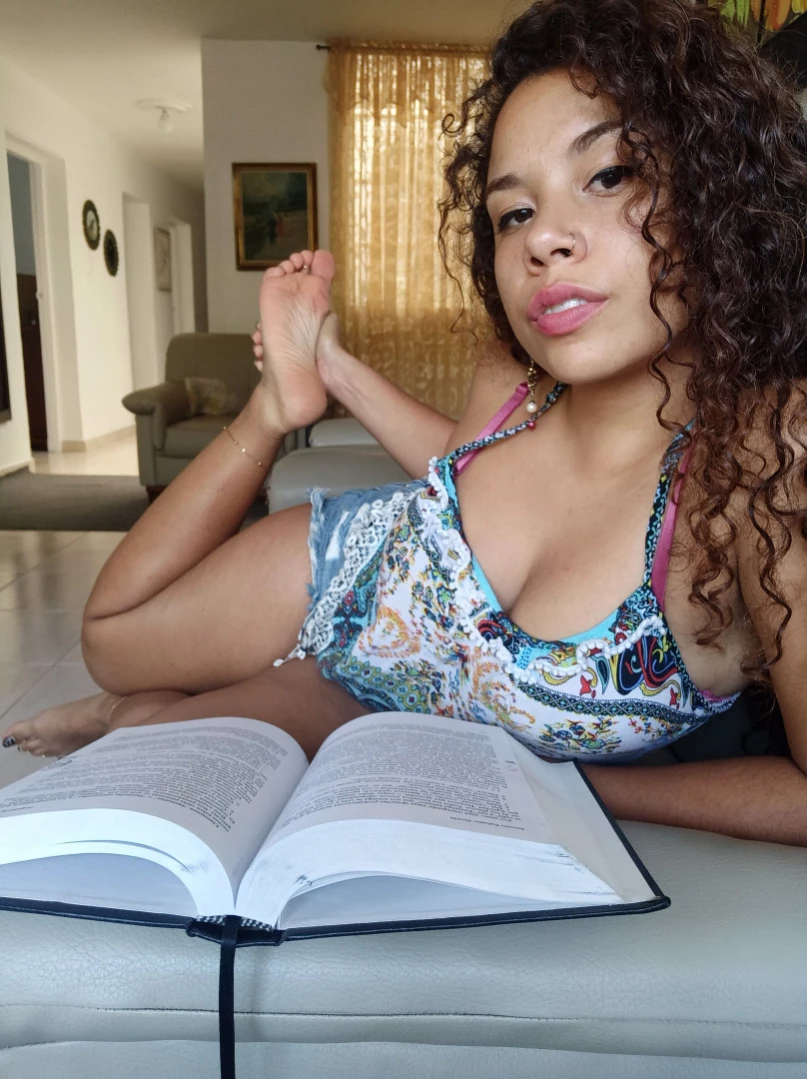 𝑮𝒊𝒂 𝑺𝒂𝒖𝒗𝒂𝒈𝒆 FETISH QUEEN⛓🦶🏼🍒 [ gia_sauvage ] Onlyfans leaked photo 15780614 on Hotleaks.tv