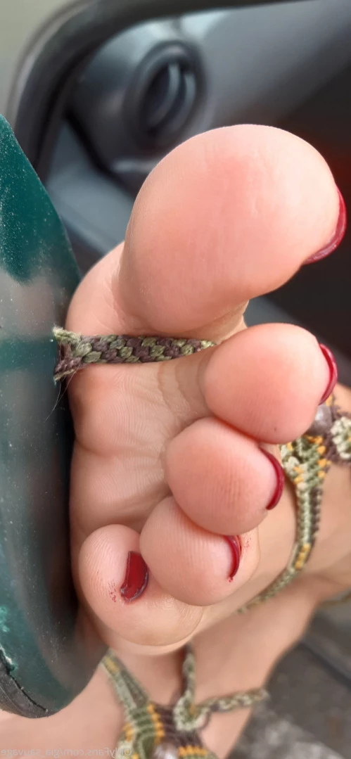 𝑮𝒊𝒂 𝑺𝒂𝒖𝒗𝒂𝒈𝒆 FETISH QUEEN⛓🦶🏼🍒 [ gia_sauvage ] Onlyfans leaked photo 15818950 on Hotleaks.tv