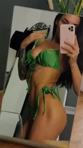 1689481
