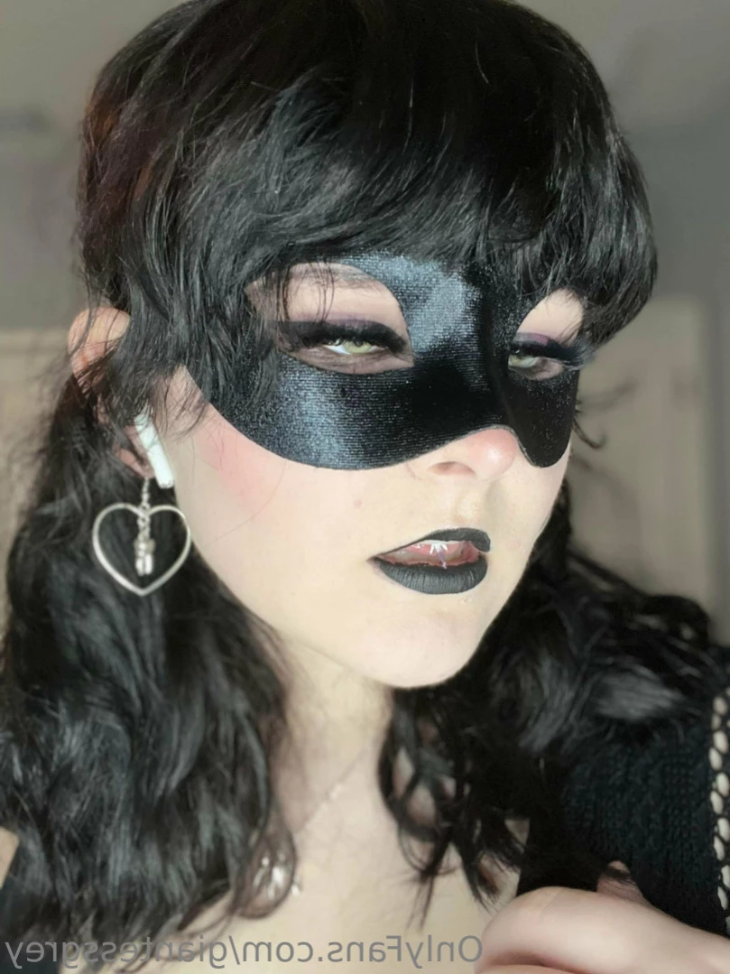 Lady Grey [ giantessgrey ] Onlyfans leaked photo 10856272 on Hotleaks.tv