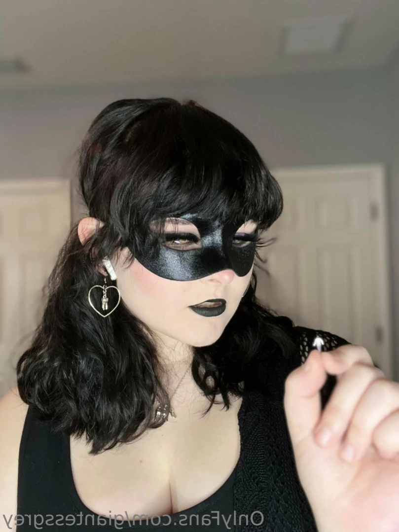Lady Grey [ giantessgrey ] Onlyfans leaked photo 11609031 on Hotleaks.tv