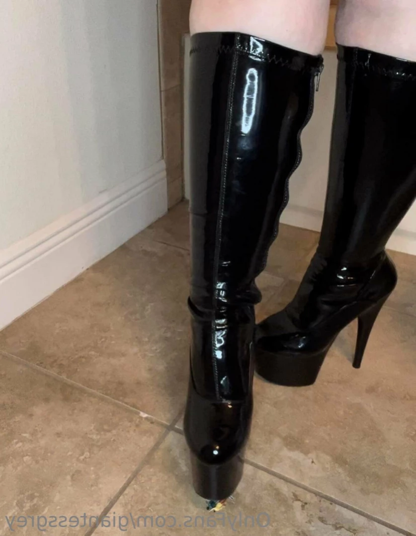 Lady Grey [ giantessgrey ] Onlyfans leaked photo 13198168 on Hotleaks.tv