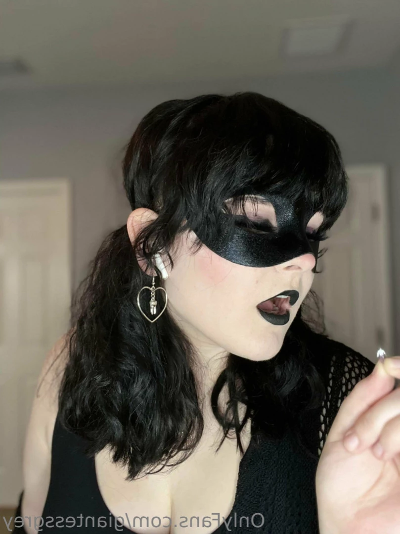 Lady Grey [ giantessgrey ] Onlyfans leaked photo 13686053 on Hotleaks.tv