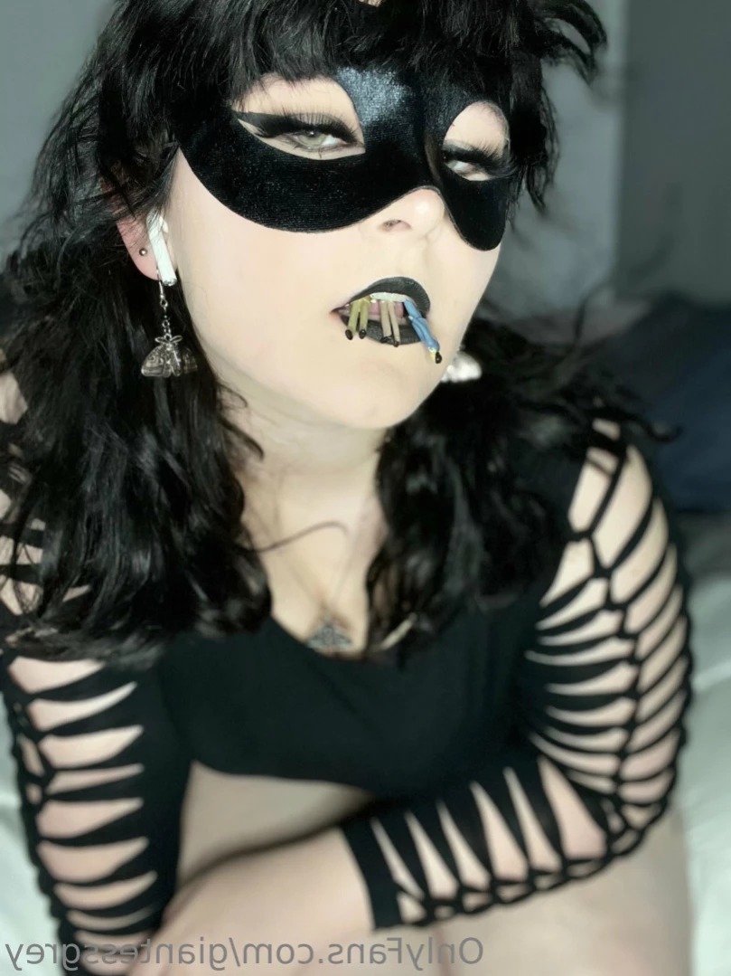 Lady Grey [ giantessgrey ] Onlyfans leaked photo 16177151 on Hotleaks.tv