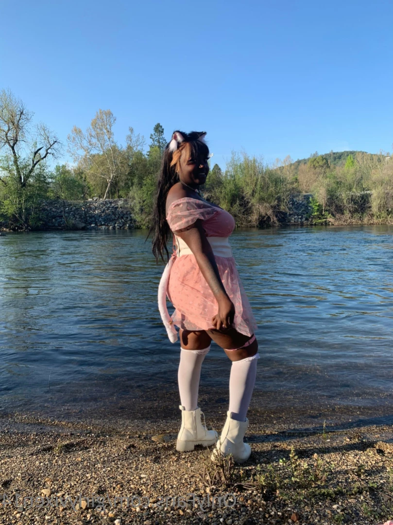 ✩*  🎀  𝐸𝒷💙𝓃𝓎 𝓌𝒶𝒾𝒻𝓊  🎀  *✩ [ girlyvixxxen ] Onlyfans leaked photo 11033539 on Hotleaks.tv