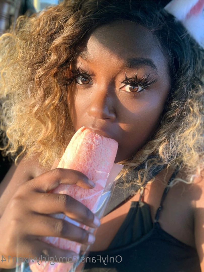 ✩*  🎀  𝐸𝒷💙𝓃𝓎 𝓌𝒶𝒾𝒻𝓊  🎀  *✩ [ girlyvixxxen ] Onlyfans leaked photo 11594368 on Hotleaks.tv