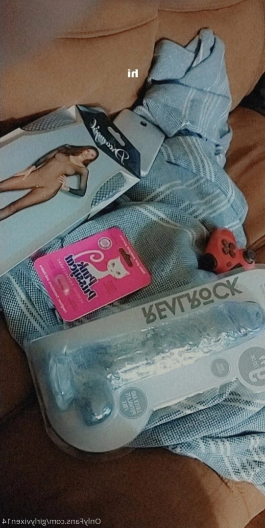 ✩*  🎀  𝐸𝒷💙𝓃𝓎 𝓌𝒶𝒾𝒻𝓊  🎀  *✩ [ girlyvixxxen ] Onlyfans leaked photo 12286475 on Hotleaks.tv