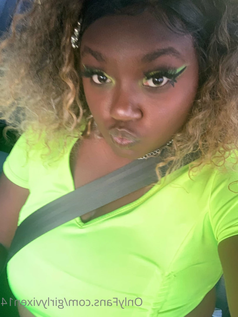 ✩*  🎀  𝐸𝒷💙𝓃𝓎 𝓌𝒶𝒾𝒻𝓊  🎀  *✩ [ girlyvixxxen ] Onlyfans leaked photo 14374253 on Hotleaks.tv
