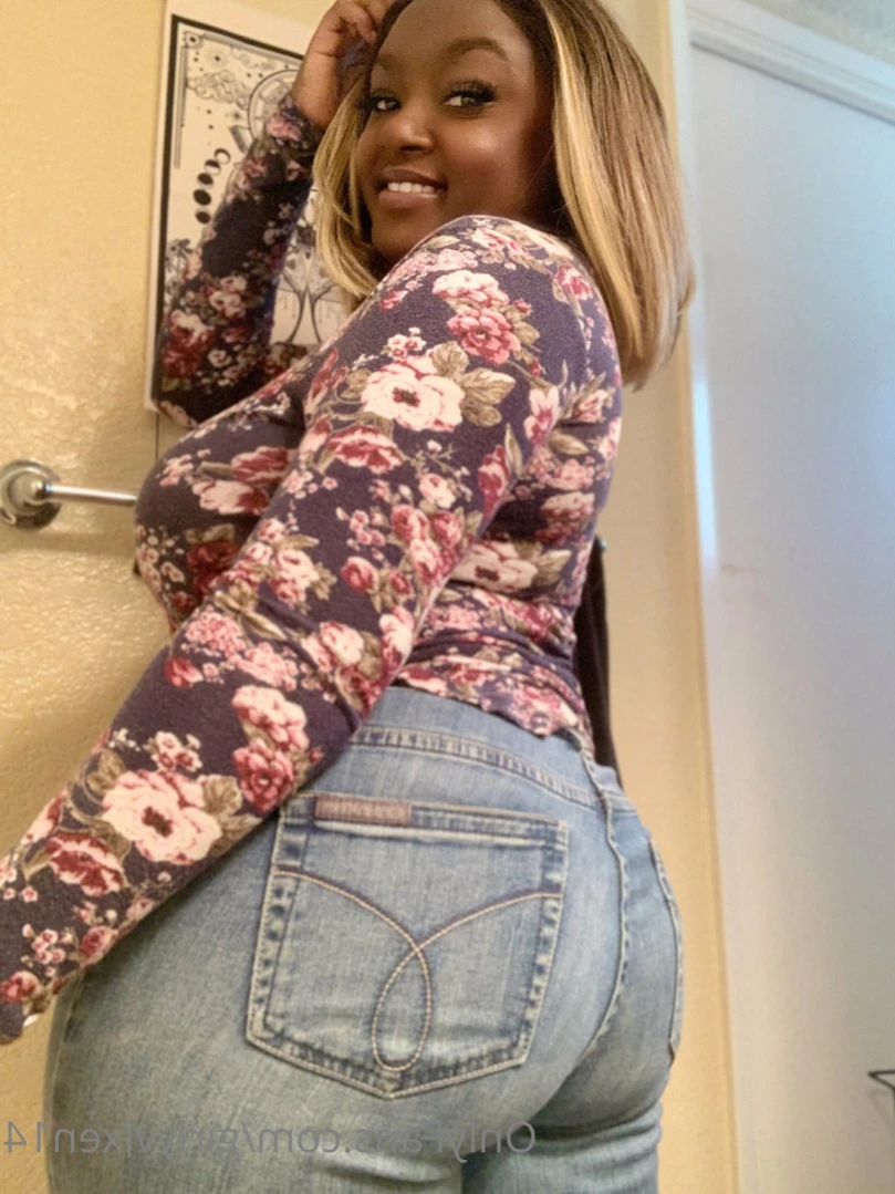 ✩*  🎀  𝐸𝒷💙𝓃𝓎 𝓌𝒶𝒾𝒻𝓊  🎀  *✩ [ girlyvixxxen ] Onlyfans leaked photo 14854701 on Hotleaks.tv