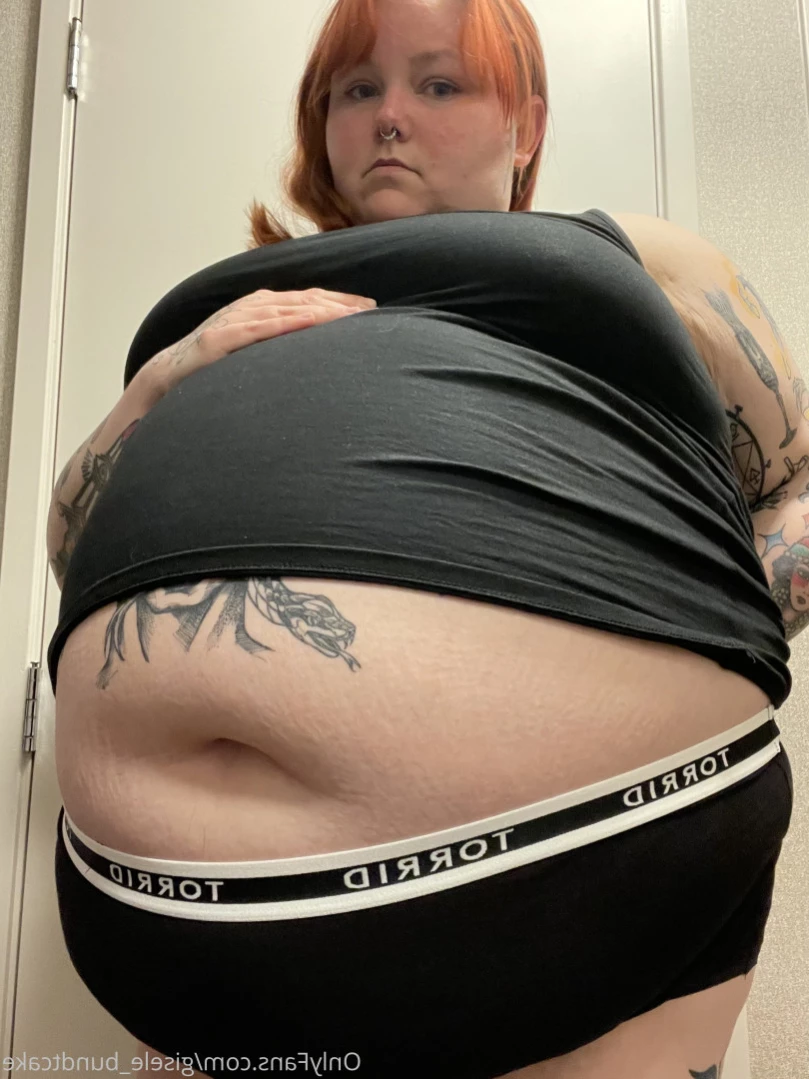 Gisele Bundtcake [ gisele_bundtcake ] Onlyfans leaked photo 11561145 on Hotleaks.tv