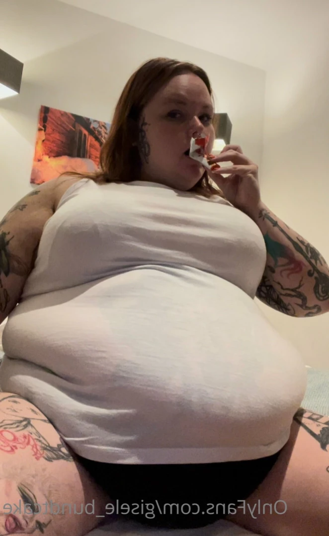 Gisele Bundtcake [ gisele_bundtcake ] Onlyfans leaked photo 11565018 on Hotleaks.tv