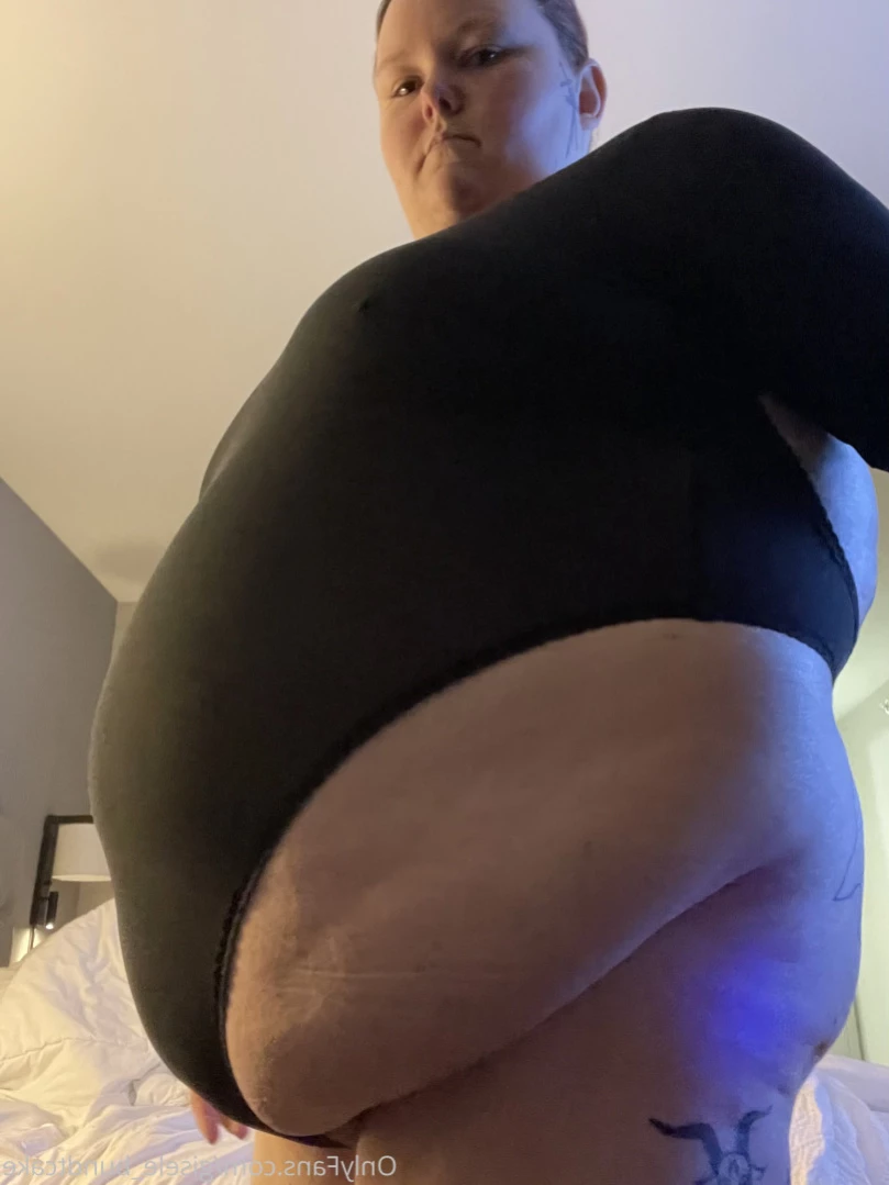 Gisele Bundtcake [ gisele_bundtcake ] Onlyfans leaked photo 11565073 on Hotleaks.tv