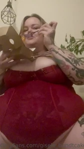 Gisele Bundtcake [ gisele_bundtcake ] Onlyfans leaked video 14866382 on Hotleaks.tv
