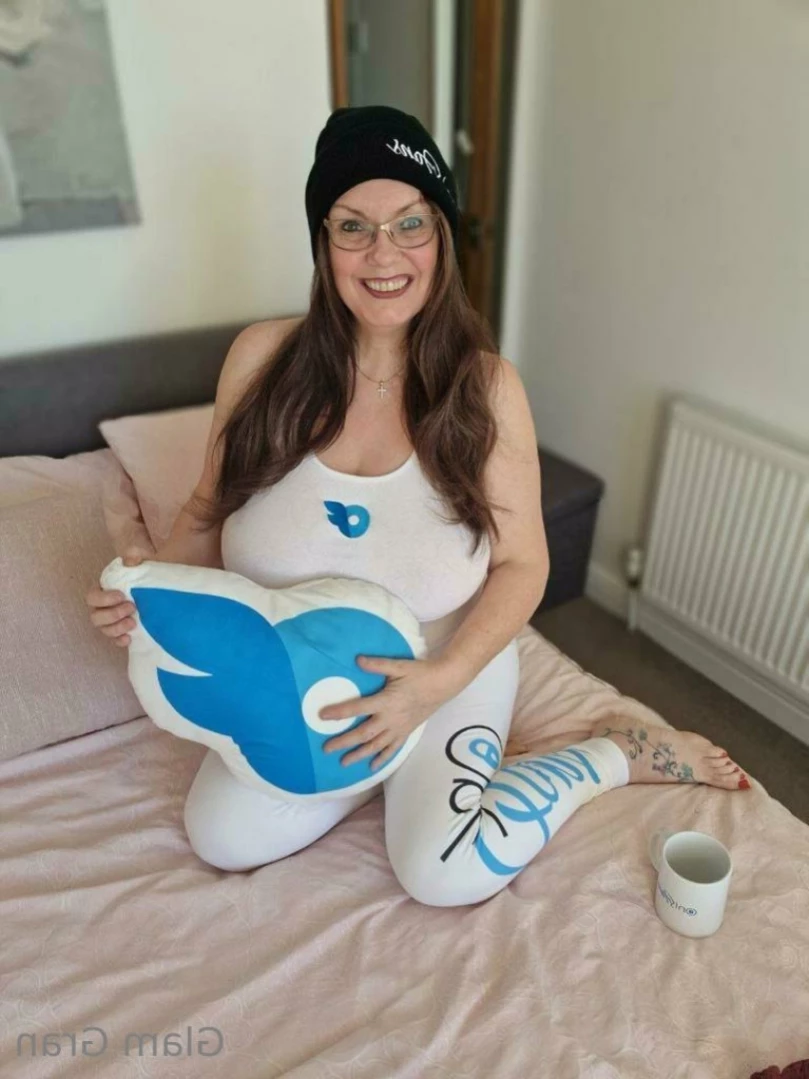 👩🏻‍❤️‍💋‍👨🏼Glam Gran [ glamgran56 ] Onlyfans leaked photo 10896961 on Hotleaks.tv