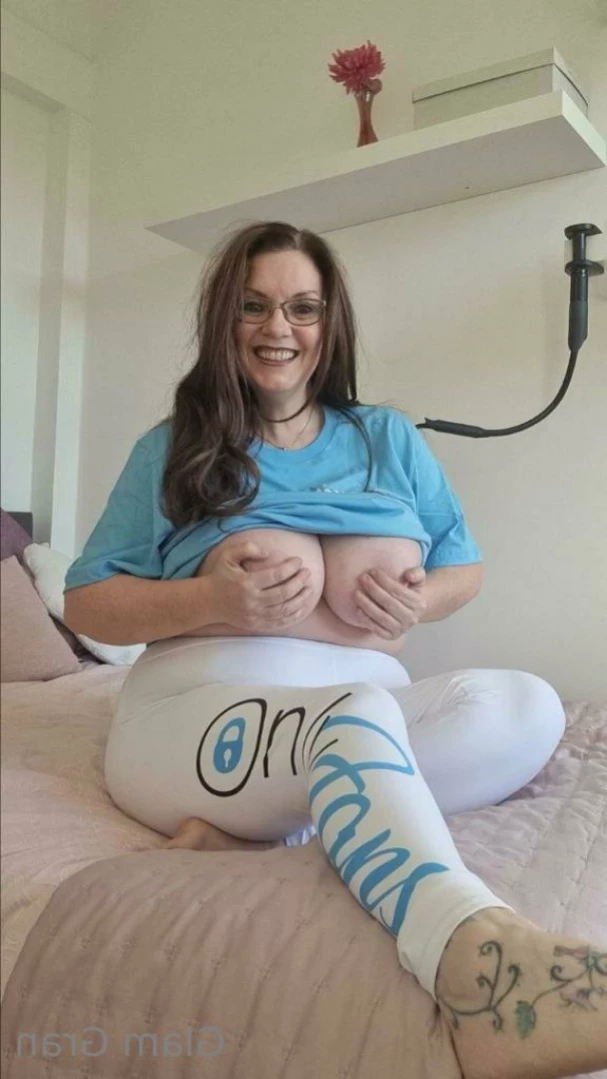 👩🏻‍❤️‍💋‍👨🏼Glam Gran [ glamgran56 ] Onlyfans leaked photo 11557237 on Hotleaks.tv