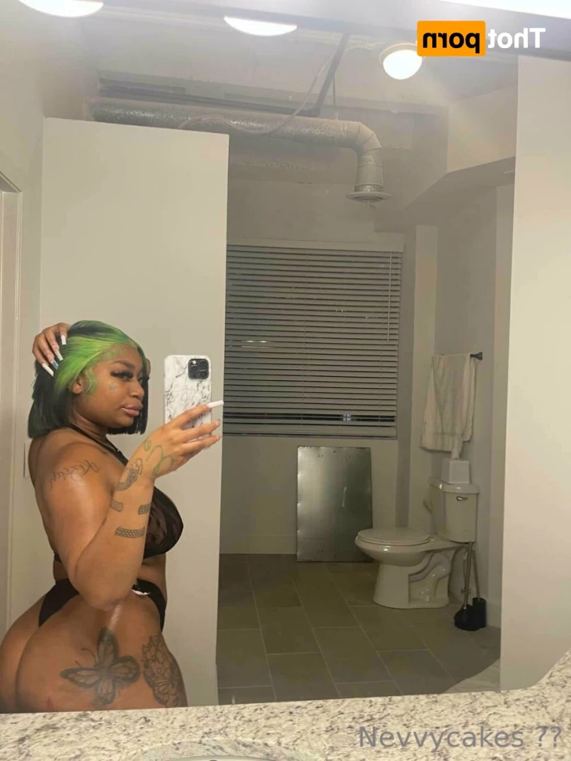nevvycakes 🥵 sexting [ nevvycakes ] Onlyfans leaked photo 12185825 on Hotleaks.tv