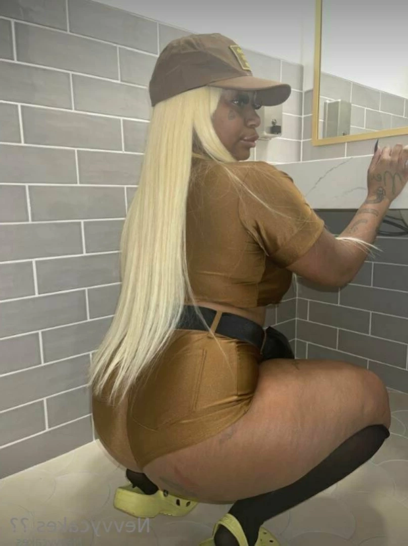 nevvycakes 🥵 sexting [ nevvycakes ] Onlyfans leaked photo 13182693 on Hotleaks.tv