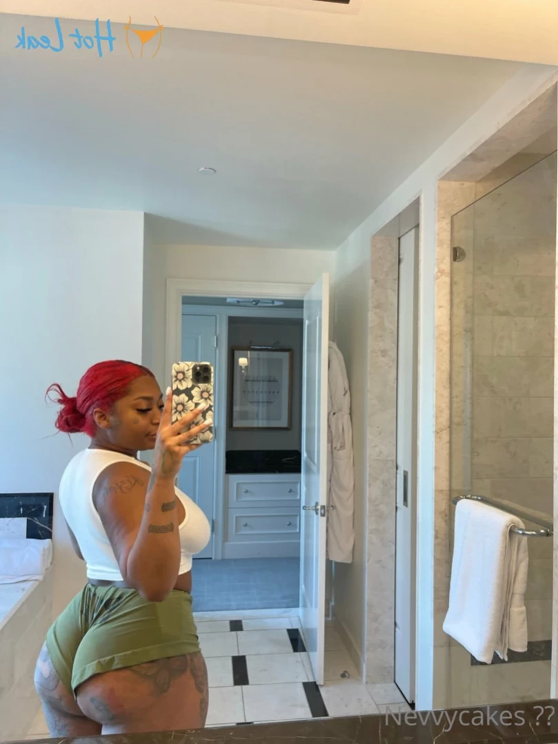 nevvycakes 🥵 sexting [ nevvycakes ] Onlyfans leaked photo 15777016 on Hotleaks.tv