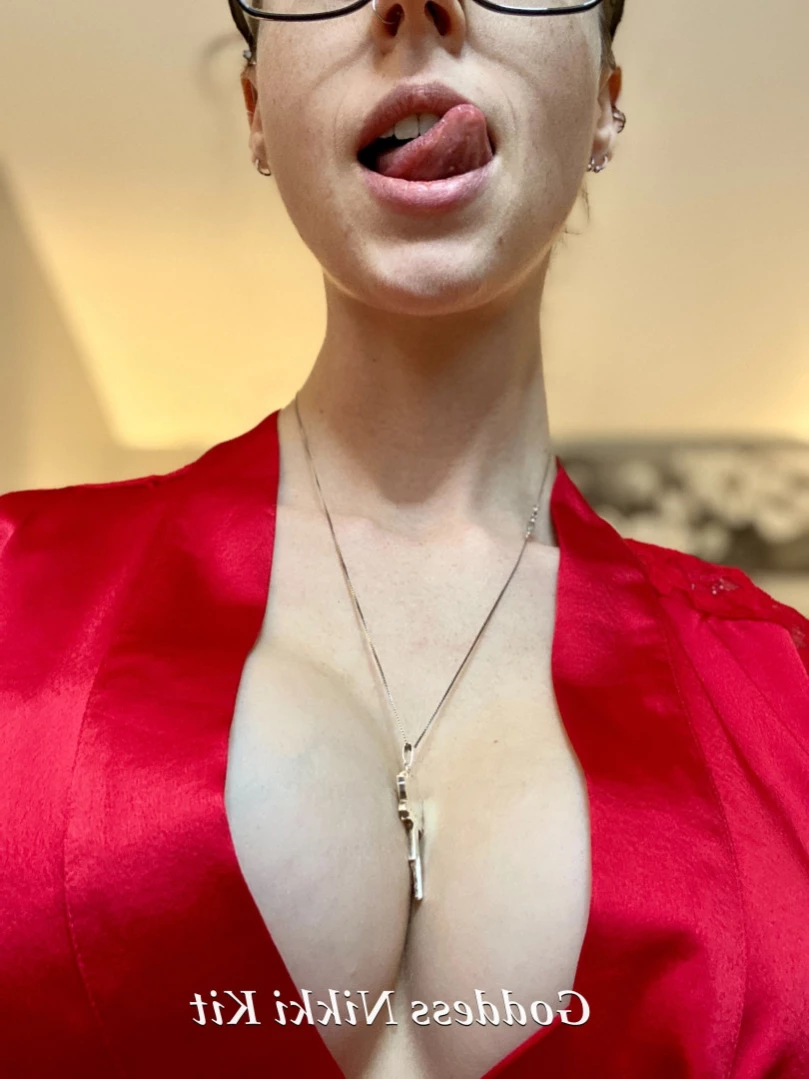 READ BIO! 💋 Goddess Nikki Kit [ goddessnikkikit ] Onlyfans leaked photo 13618756 on Hotleaks.tv