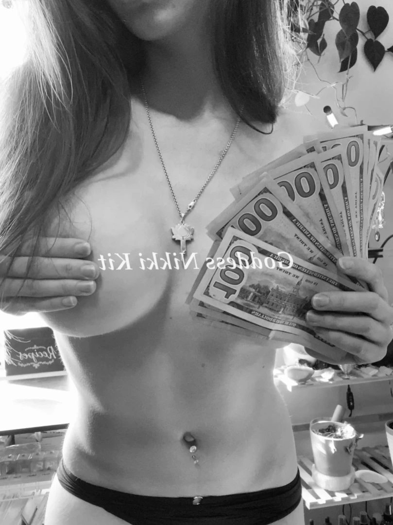 READ BIO! 💋 Goddess Nikki Kit [ goddessnikkikit ] Onlyfans leaked photo 15255762 on Hotleaks.tv