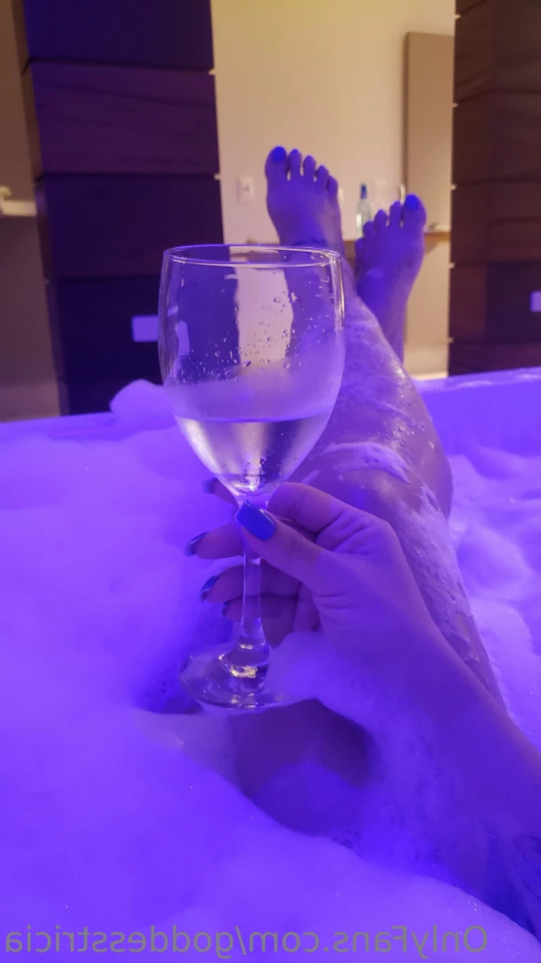Goddess Trícia [ goddesstricia ] Onlyfans leaked photo 14842917 on Hotleaks.tv
