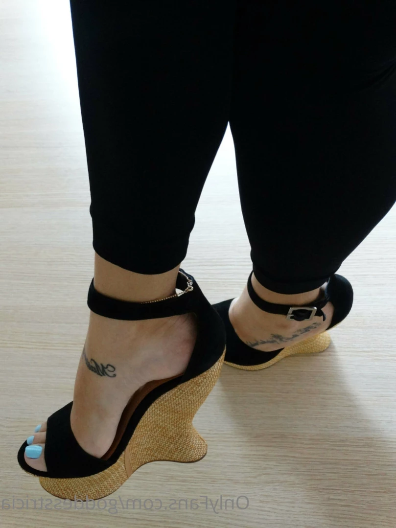 Goddess Trícia [ goddesstricia ] Onlyfans leaked photo 15214443 on Hotleaks.tv