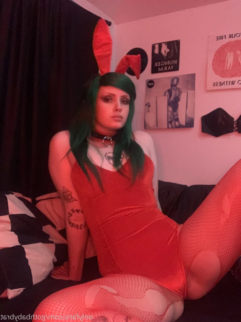 dahlia puppy [ gothbabybrat ] Onlyfans leaked photo 11526379 on Hotleaks.tv