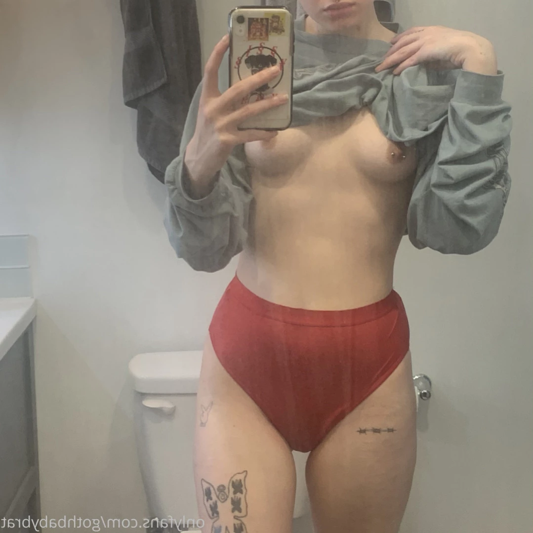 dahlia puppy [ gothbabybrat ] Onlyfans leaked photo 11527640 on Hotleaks.tv