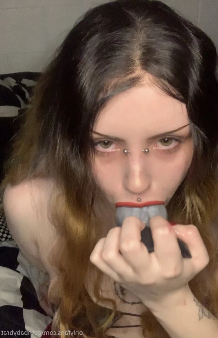 dahlia puppy [ gothbabybrat ] Onlyfans leaked photo 11602792 on Hotleaks.tv