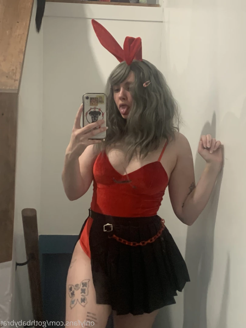 dahlia puppy [ gothbabybrat ] Onlyfans leaked photo 12736963 on Hotleaks.tv
