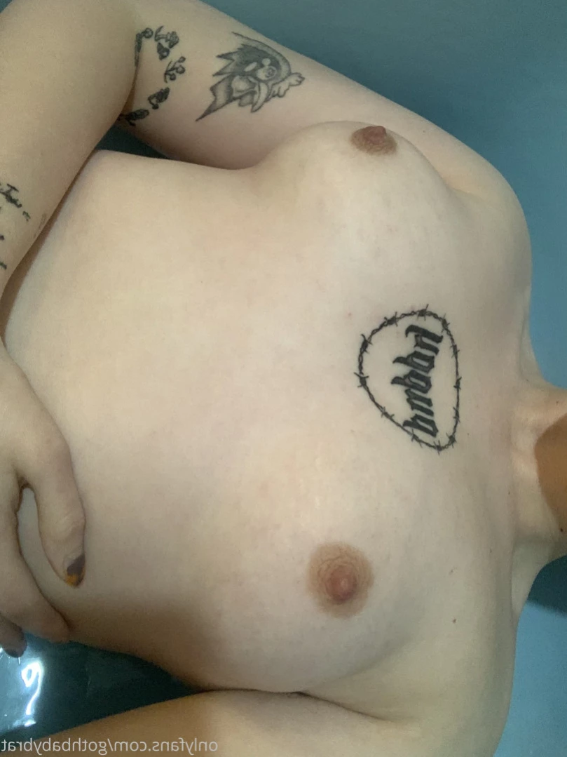 dahlia puppy [ gothbabybrat ] Onlyfans leaked photo 12810860 on Hotleaks.tv