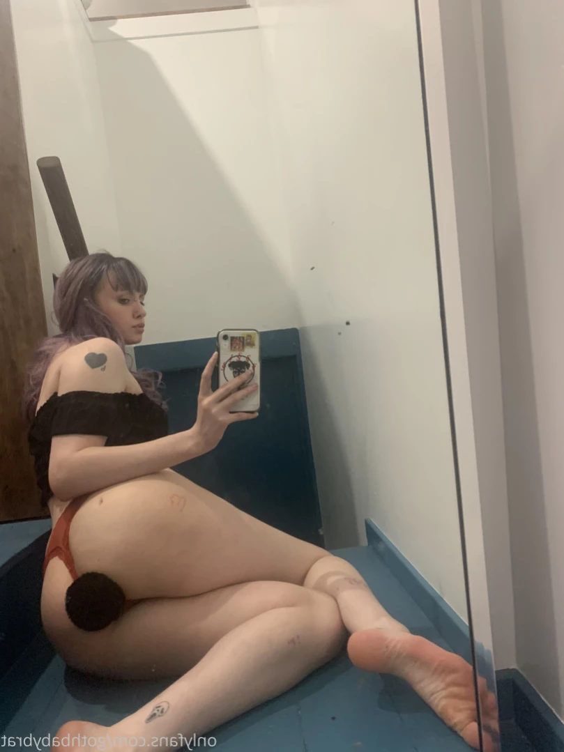 dahlia puppy [ gothbabybrat ] Onlyfans leaked photo 13122280 on Hotleaks.tv
