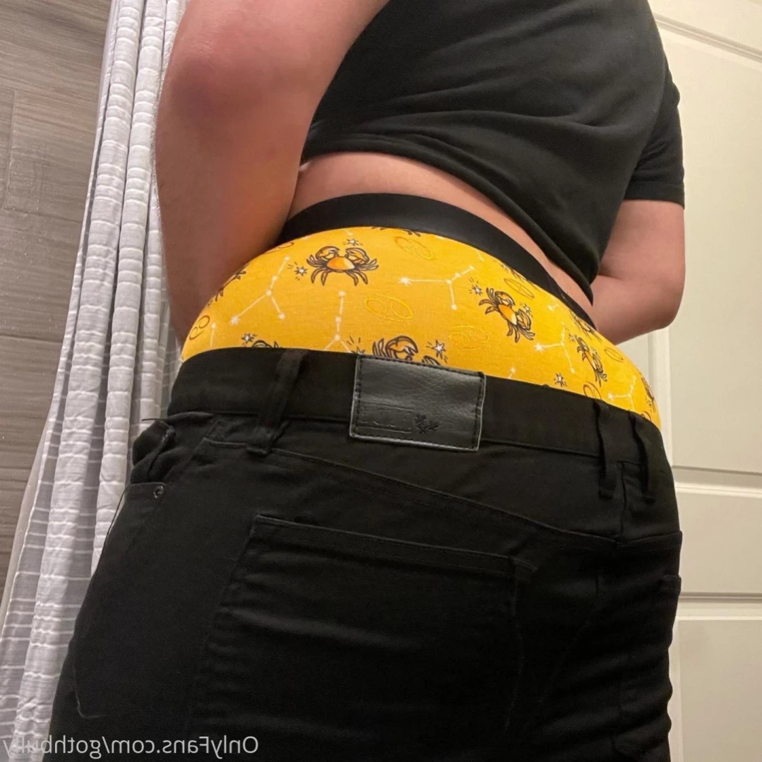 Goth Bully [ gothbully ] Onlyfans leaked photo 11527007 on Hotleaks.tv