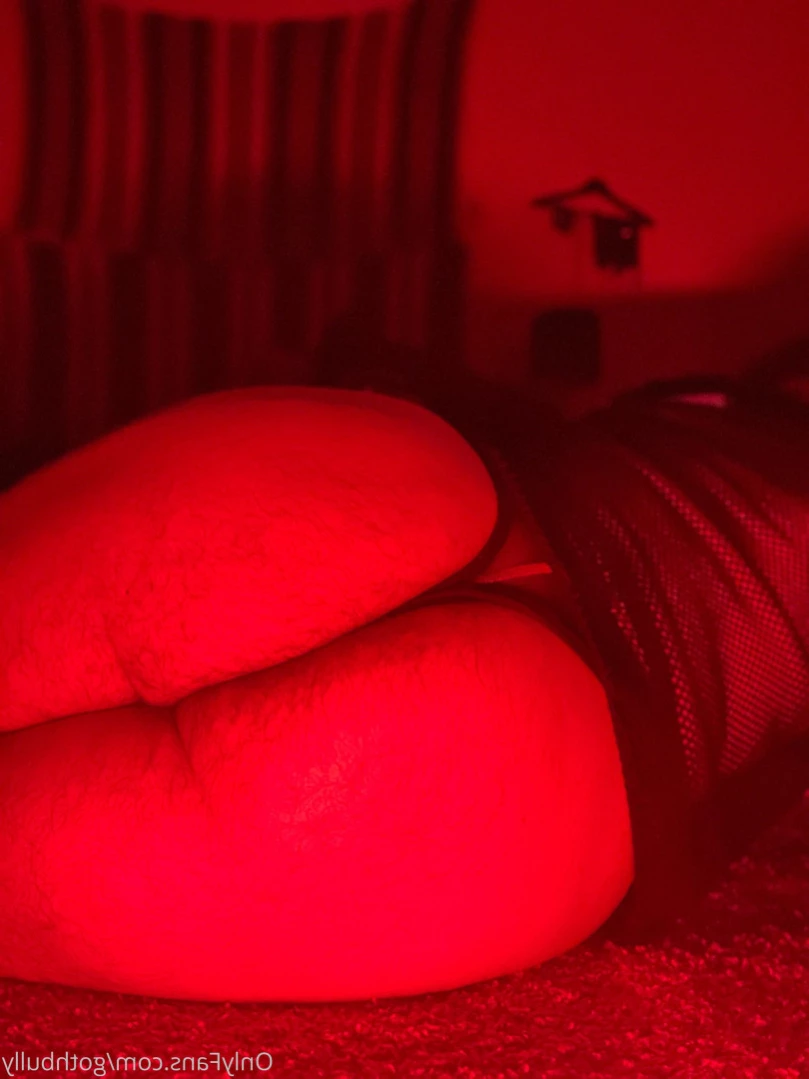 Goth Bully [ gothbully ] Onlyfans leaked photo 11527173 on Hotleaks.tv