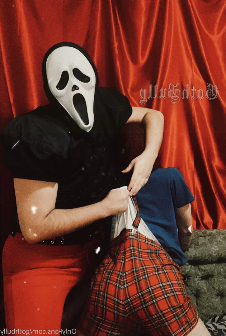 Goth Bully [ gothbully ] Onlyfans leaked photo 11527243 on Hotleaks.tv