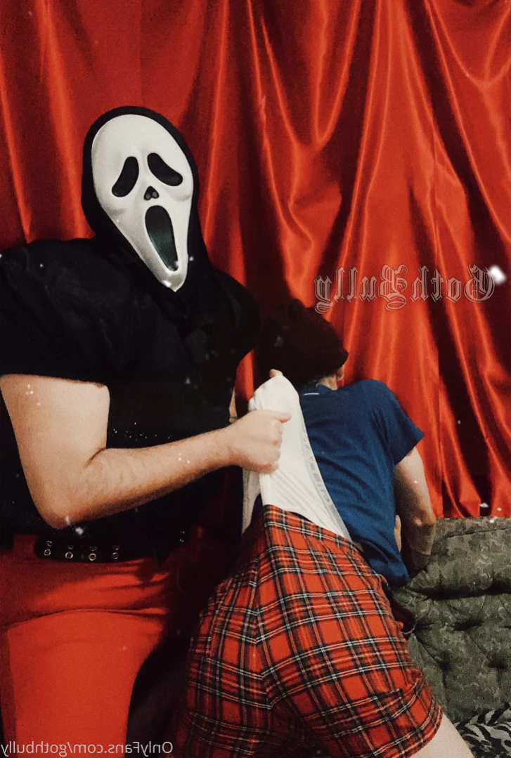Goth Bully [ gothbully ] Onlyfans leaked photo 11527308 on Hotleaks.tv