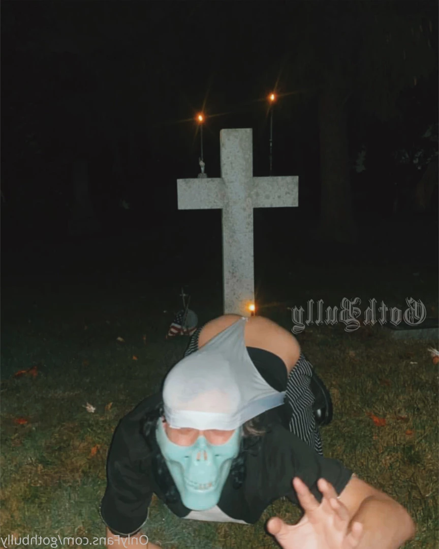 Goth Bully [ gothbully ] Onlyfans leaked photo 11527524 on Hotleaks.tv