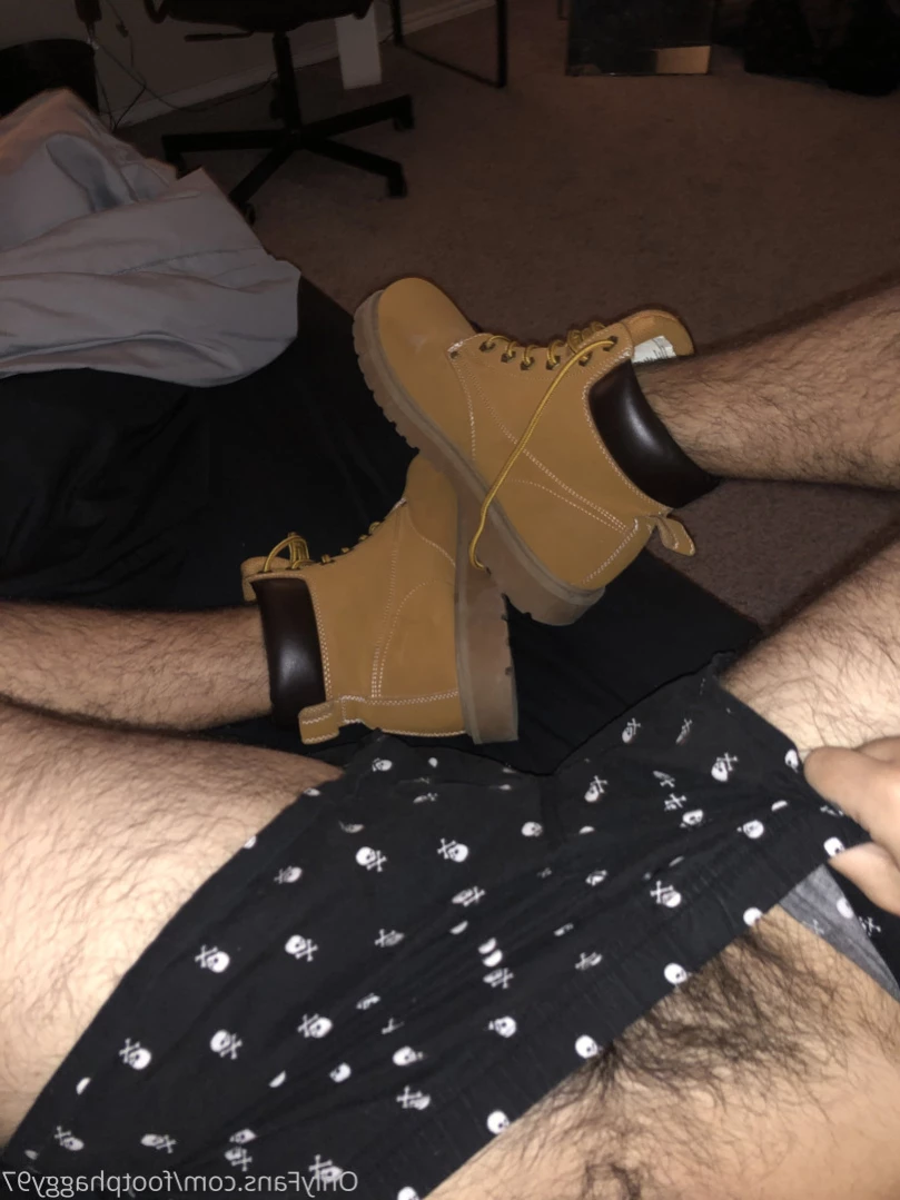 Goth Bully [ gothbully ] Onlyfans leaked photo 11587694 on Hotleaks.tv