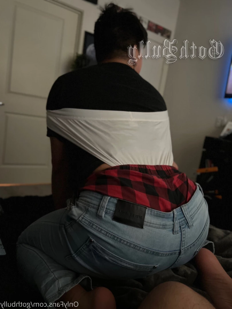 Goth Bully [ gothbully ] Onlyfans leaked photo 12388945 on Hotleaks.tv
