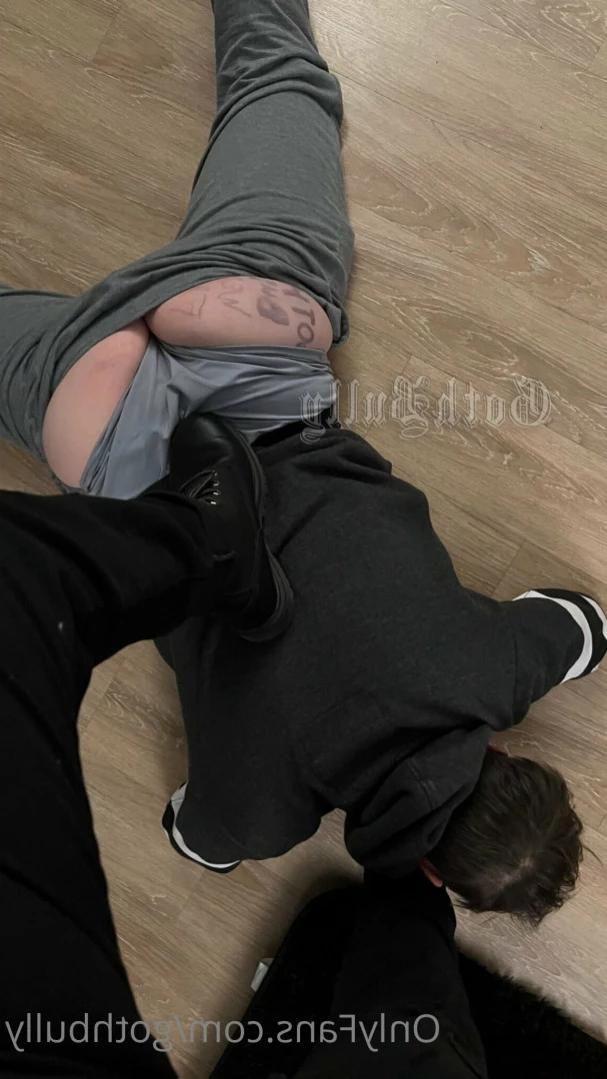 Goth Bully [ gothbully ] Onlyfans leaked photo 14222565 on Hotleaks.tv