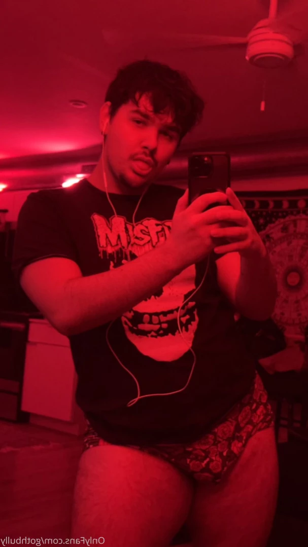 Goth Bully [ gothbully ] Onlyfans leaked photo 14294156 on Hotleaks.tv