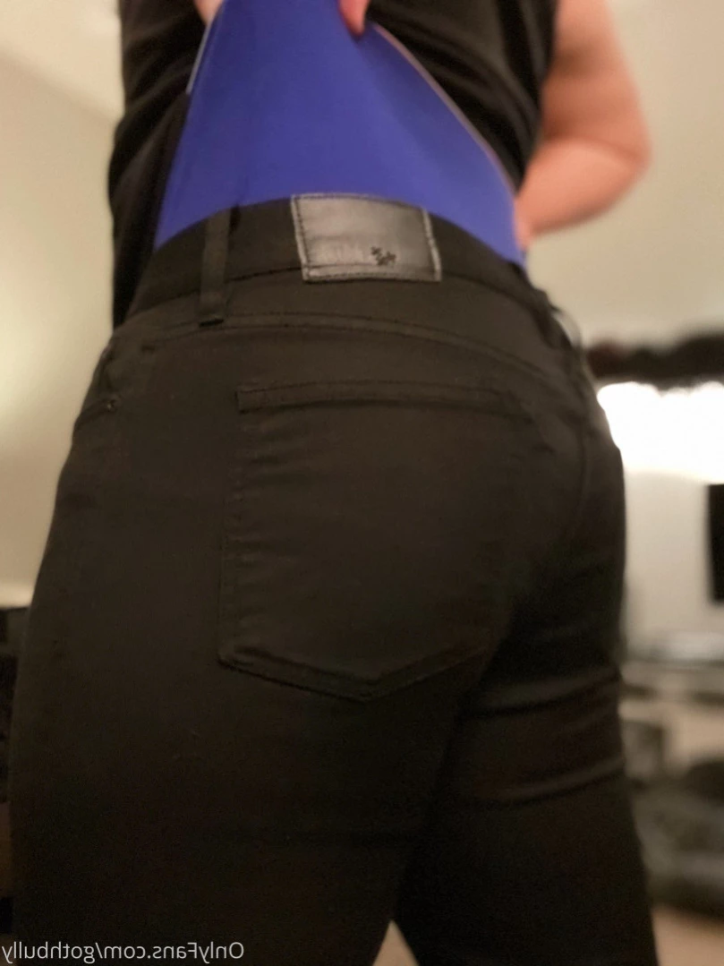 Goth Bully [ gothbully ] Onlyfans leaked photo 14294207 on Hotleaks.tv
