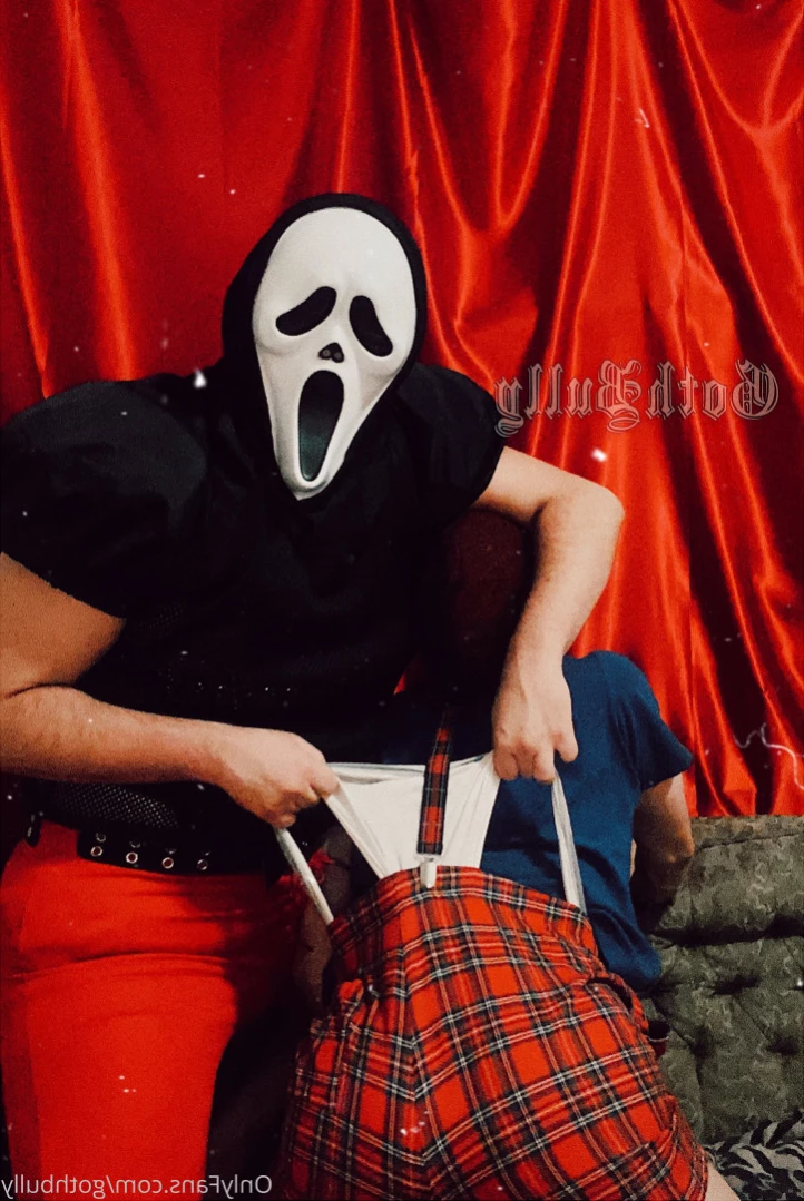 Goth Bully [ gothbully ] Onlyfans leaked photo 14702626 on Hotleaks.tv
