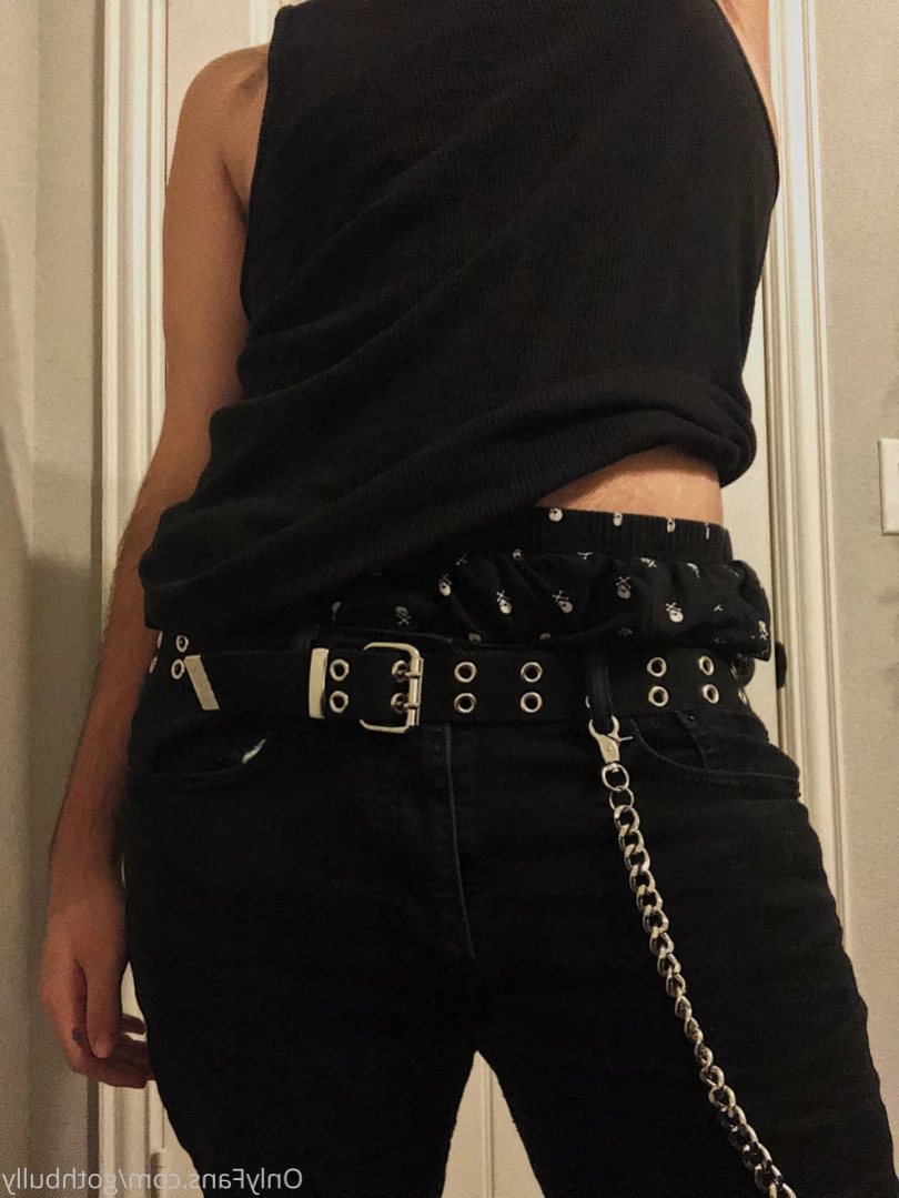 Goth Bully [ gothbully ] Onlyfans leaked photo 15564785 on Hotleaks.tv