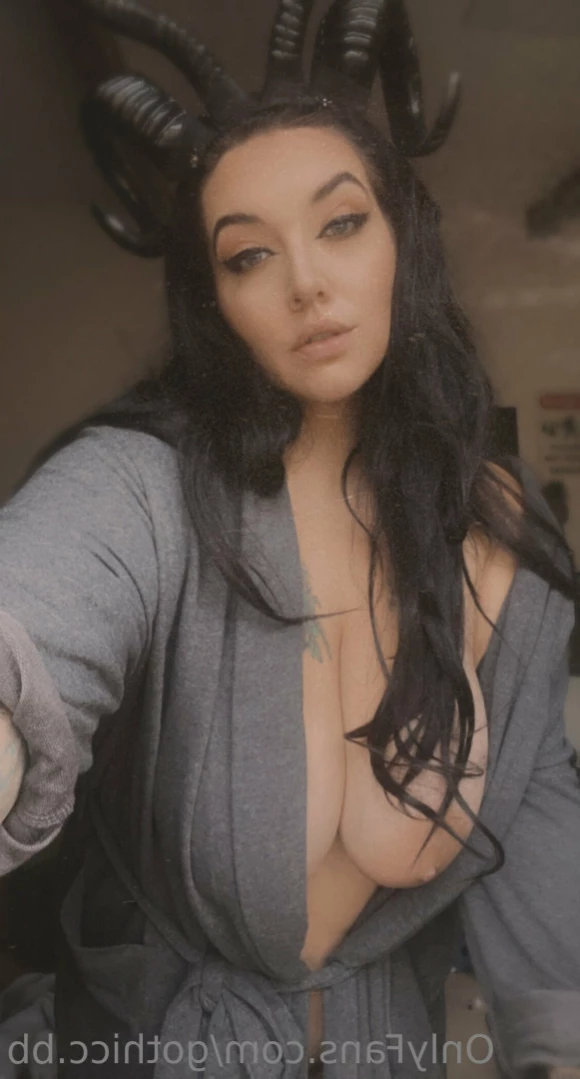 gothicc.bb Onlyfans leaked photo 11520210 on Hotleaks.tv