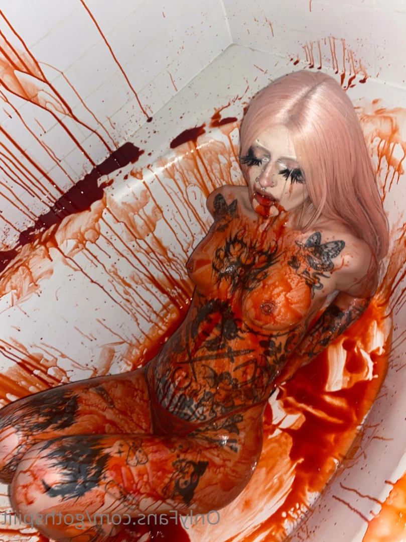 Goth Spit [ gothspiiit ] Onlyfans leaked photo 11519785 on Hotleaks.tv