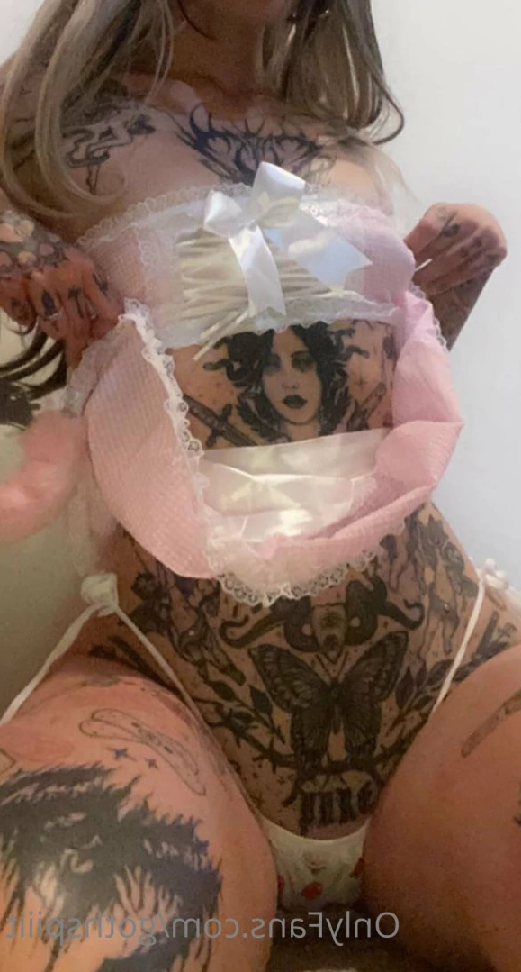 Goth Spit [ gothspiiit ] Onlyfans leaked photo 11587244 on Hotleaks.tv