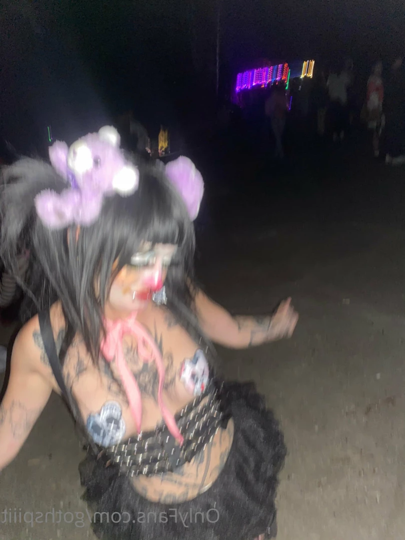 Goth Spit [ gothspiiit ] Onlyfans leaked photo 11833432 on Hotleaks.tv